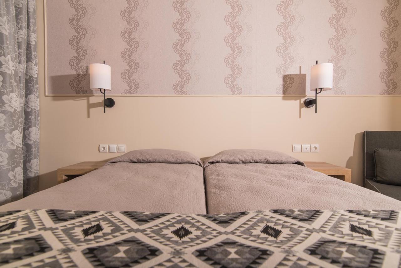 Hotel Petros Tsilivi  Bagian luar foto